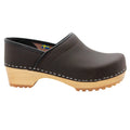 Tindra Wood Closed Back Grip Brown Leather Clogs