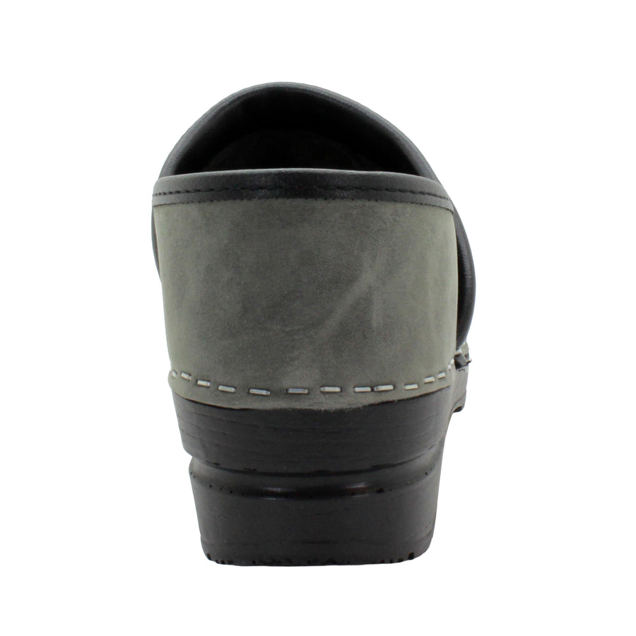 PROFESSIONAL Full Grain Oiled Leather Clogs