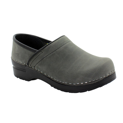 PROFESSIONAL Full Grain Oiled Leather Clogs